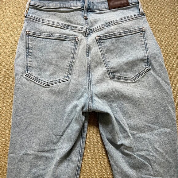 Madewell Petite Curvy Perfect Vintage Jean in Charnley Wash 27P - Picture 4 of 7